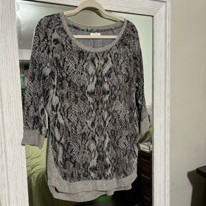 Women’s 3/4 sleeve top